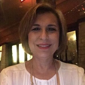 Meet your Posher, Ellie